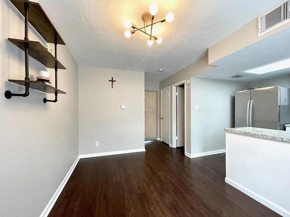 11525 Beechnut St, Houston, TX 77072