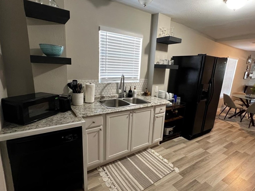 306 38th St, Houston, TX 77018-6542