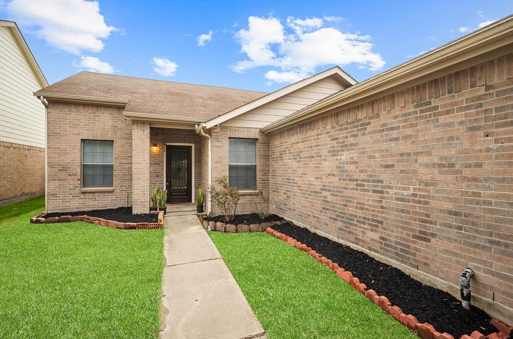 15506 Hensen Creek Dr, Houston, TX 77086
