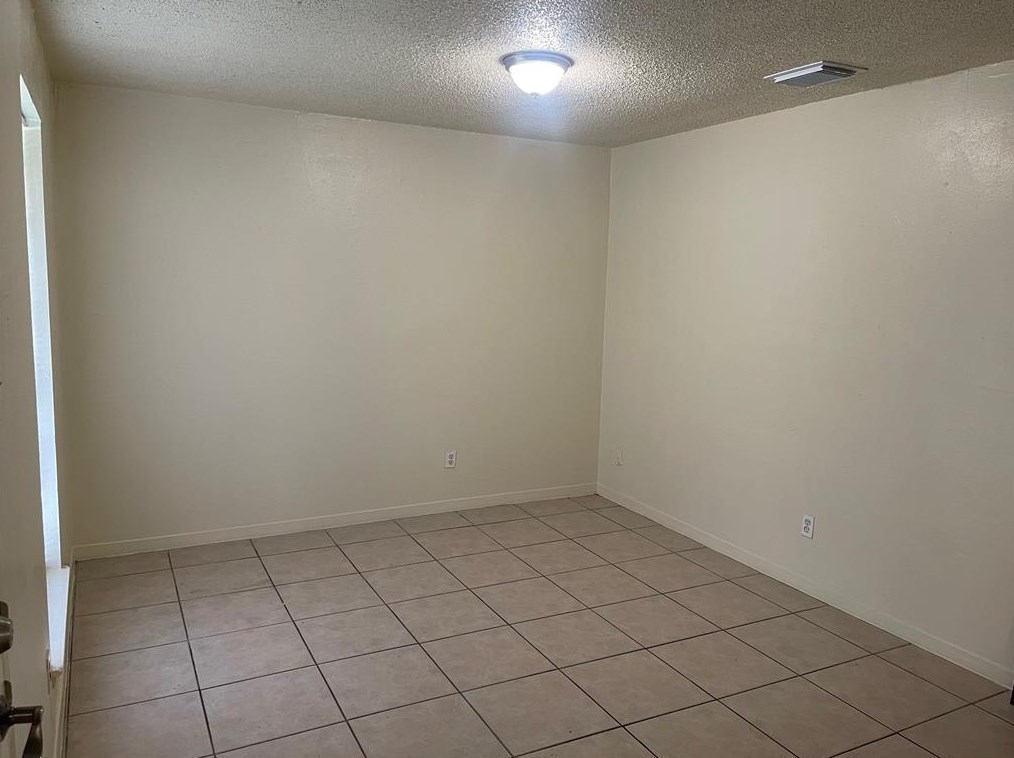 8803 Donley Dr, Houston, TX 77088-3429