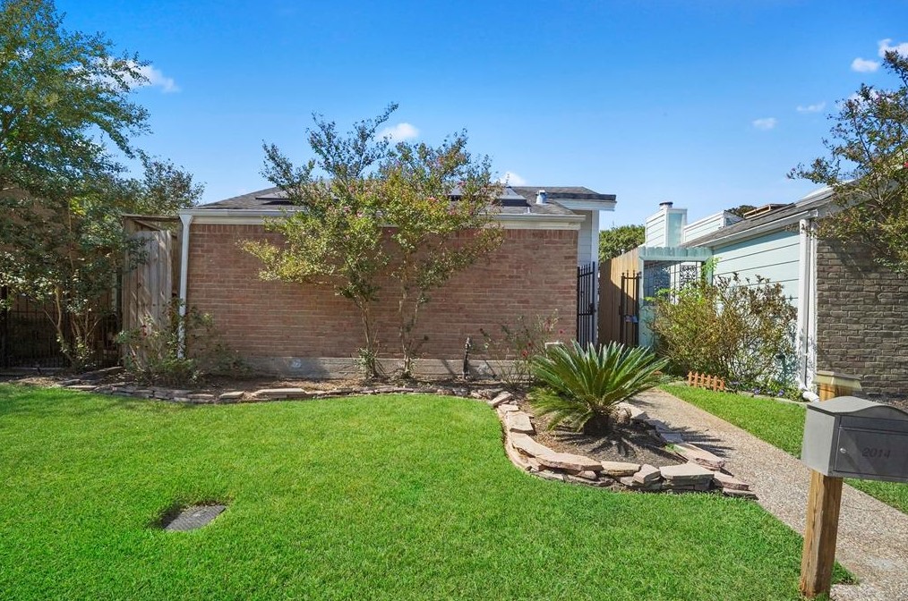 2014 Trixie Ln, Houston, TX 77042-2634