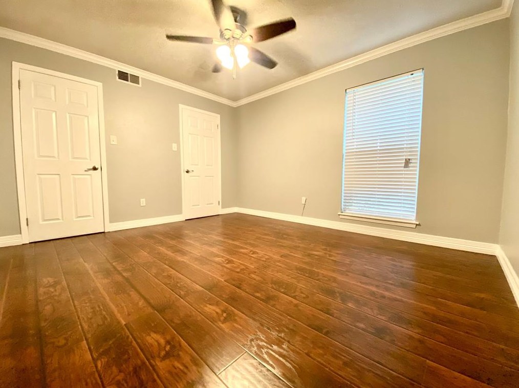1406 Festival Dr, Houston TX  77062-4524 exterior