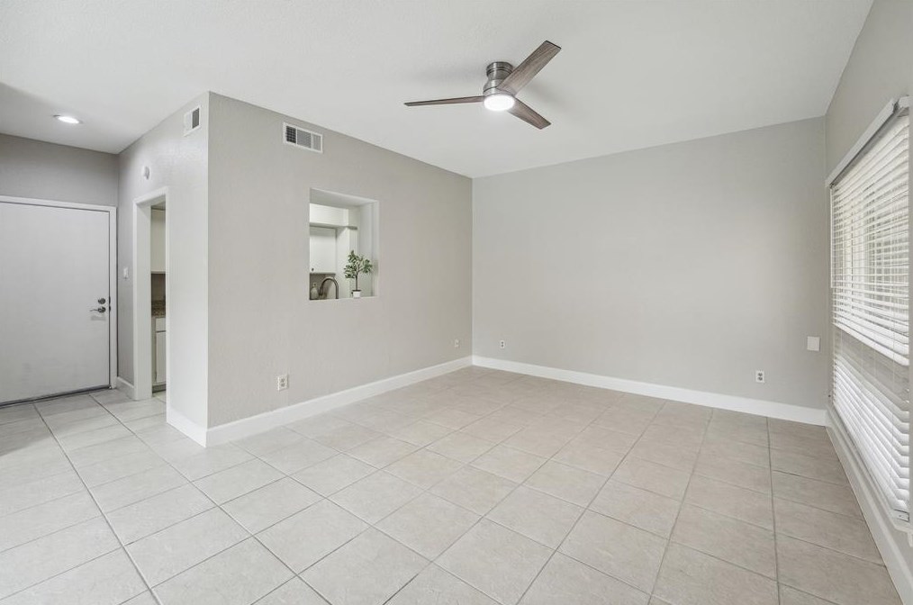 1115 Augusta Dr Apt 17, Houston, TX 77057