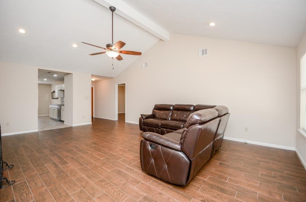 19635 Westbridge Ln, Spring TX  77379-6009 exterior