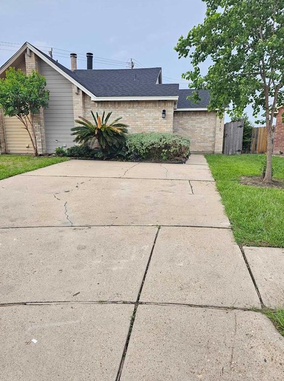 5410 Ridgemont Pl, Houston, TX 77053-5225