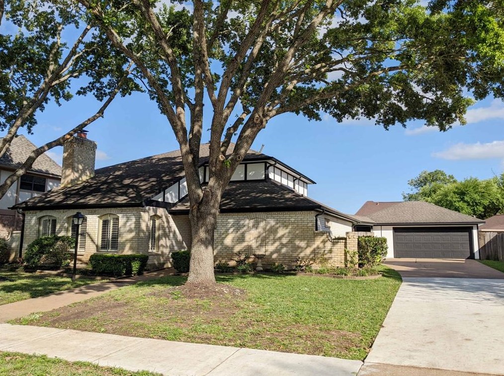 4003 E Valley Dr, Missouri City, TX 77459