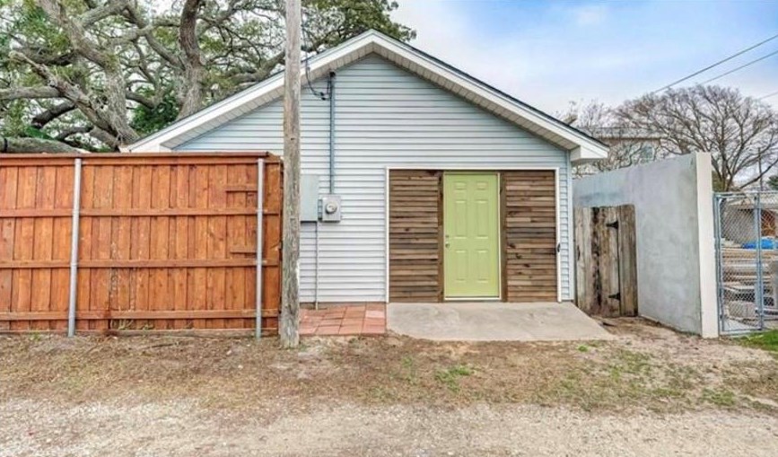 5105 Ave S #b, Galveston, TX 77551