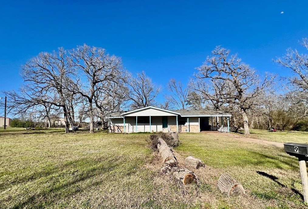 9 Bawden Rd, Huntsville, TX 77320-1517