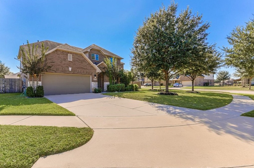 25915 Lockspur Ct, Richmond, TX 77406