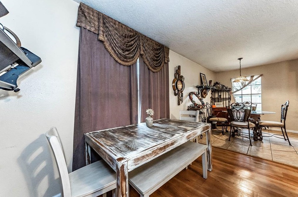 2111 Senate St, Pasadena TX 77502-5652 exterior