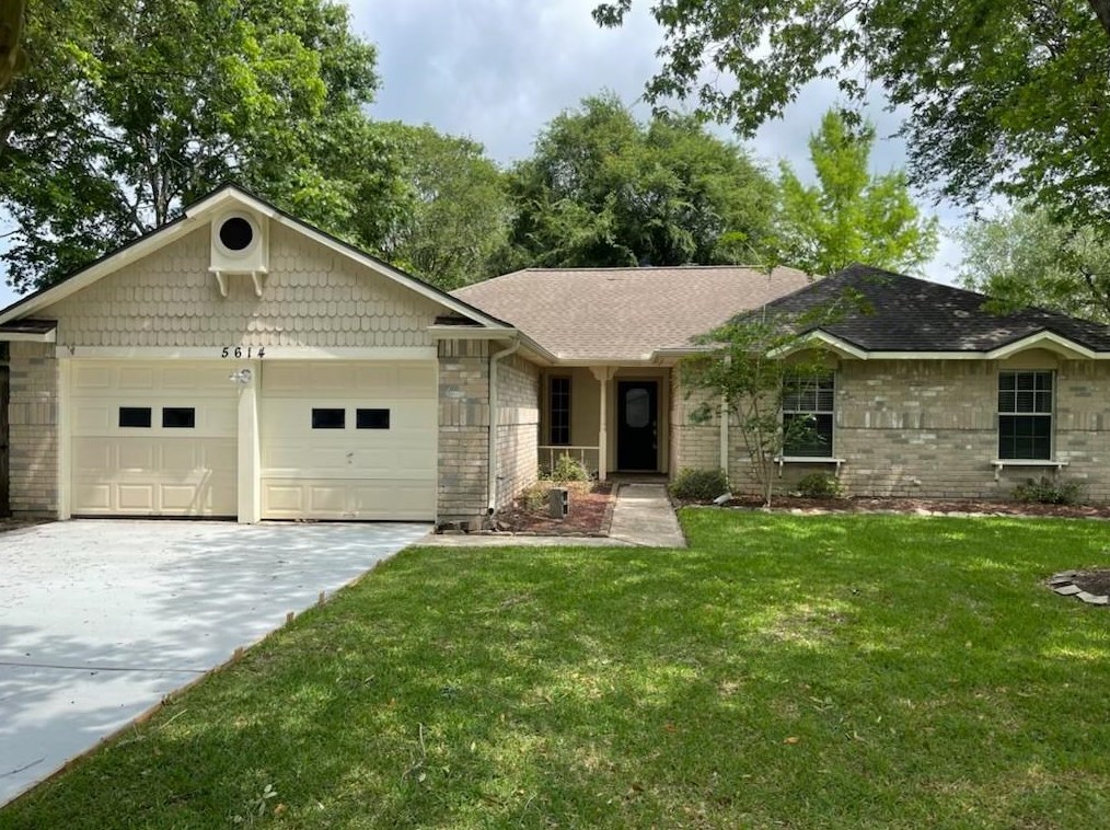 5614 Freshmeadow St, League City, TX 77573-4624