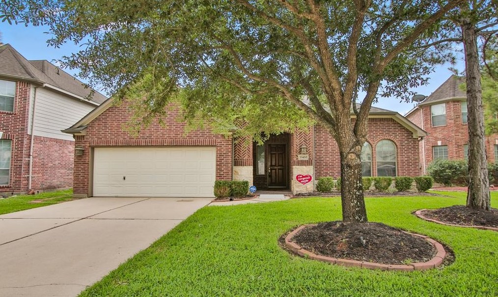 13420 Great Creek Dr, Pearland, TX 77584-2167