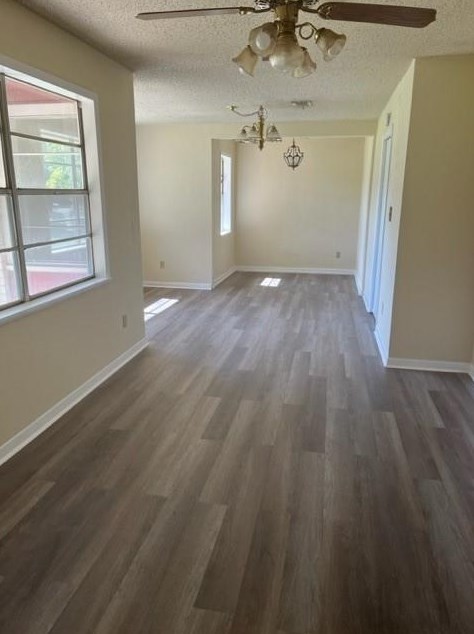 935 Highway 190 E, Huntsville, TX 77340