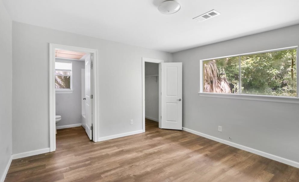 5526 Loch Lomond Dr, Houston TX  77096-2941 exterior