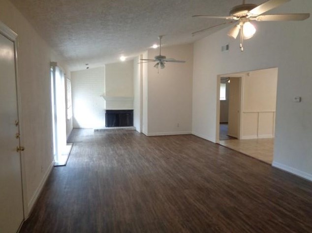 11627 Old Telegraph Rd, Houston, TX 77067