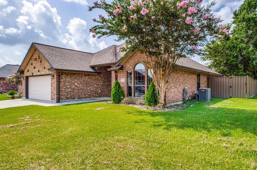 1014 Bay Ridge Blvd, Bay City, TX 77414-8342