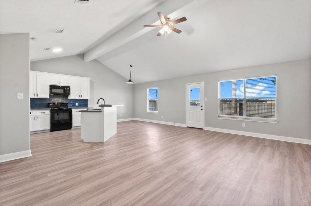 16233 Sun View Ln, Conroe TX  77302-5561 exterior