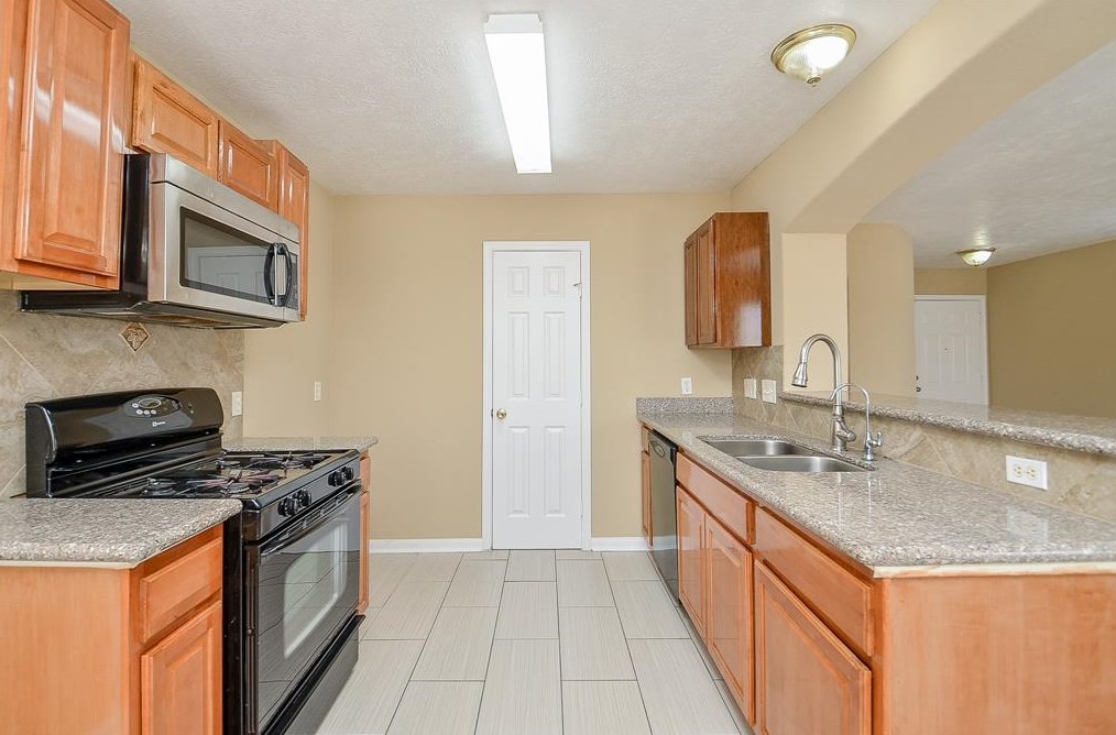 12551 Ashford Riv, Houston TX  77072-5663 exterior