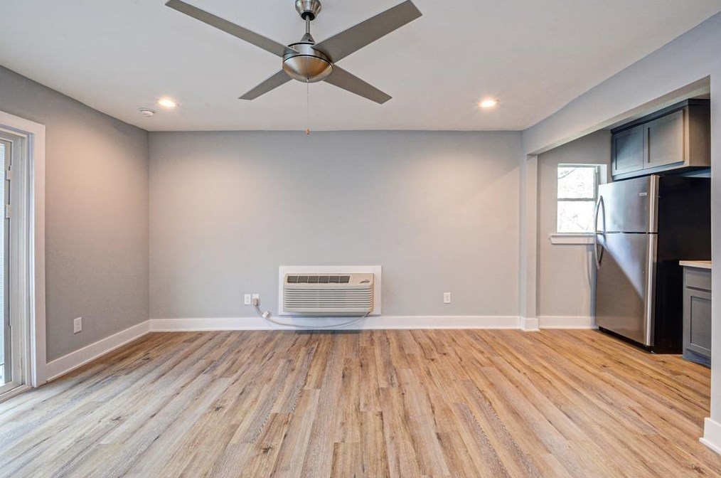 1421 Marshall St Apt 4, Houston, TX 77006