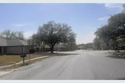 6402 Green Top Drive, San Antonio, TX 78233 - Photo 20