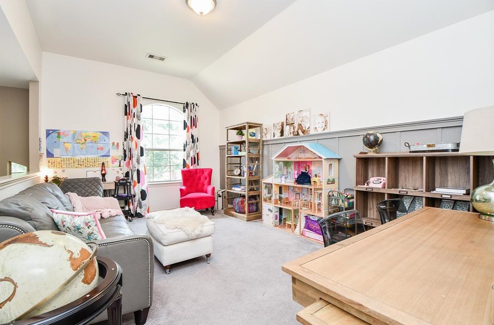 5526 Walnut Gln Ln, Richmond TX 77471-2681 exterior