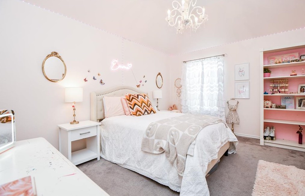 5526 Walnut Gln Ln, Richmond TX 77471-2681 exterior