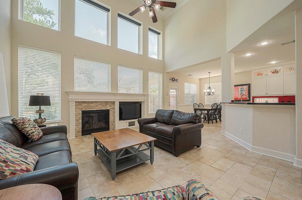 22310 Caroline Cv Ln, Katy TX  77450-8200 exterior