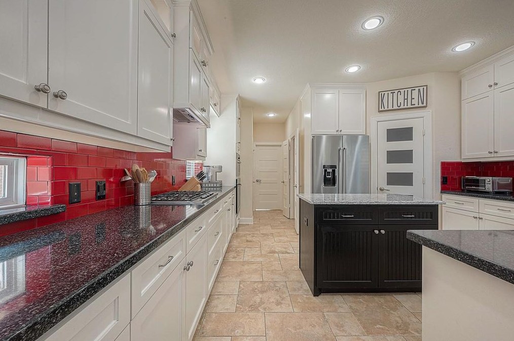 22310 Caroline Cv Ln, Katy TX  77450-8200 exterior