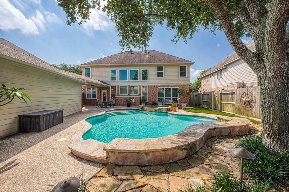 22310 Caroline Cv Ln, Katy TX  77450-8200 exterior