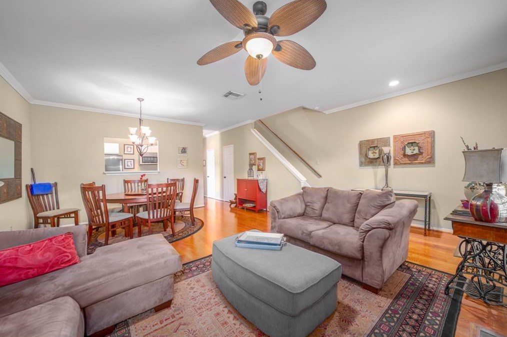 2814 Holly Hall St, Houston, TX 77054-4129