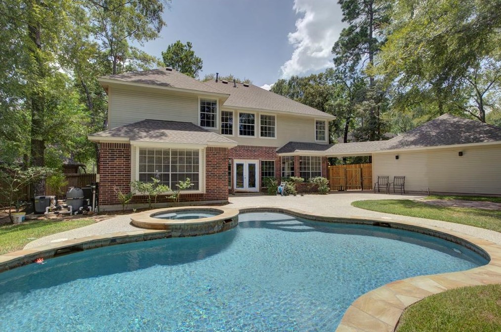66 Thundercreek Pl, Spring TX  77381-6152 exterior