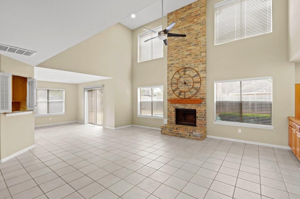 2918 Cane Field Dr, Sugar Land TX  77479-1210 exterior
