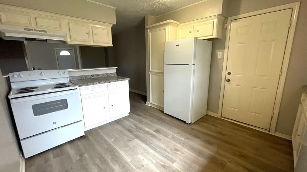 16907 Argyle Rd, Houston TX  77049-1001 exterior