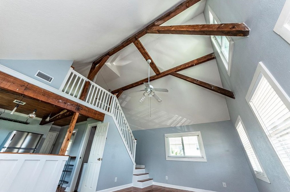 2013 Todville Rd, Taylor Lake Village, TX 77586