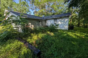 384 Lucille Dr, Livingston, TX 77351 - Photo 2