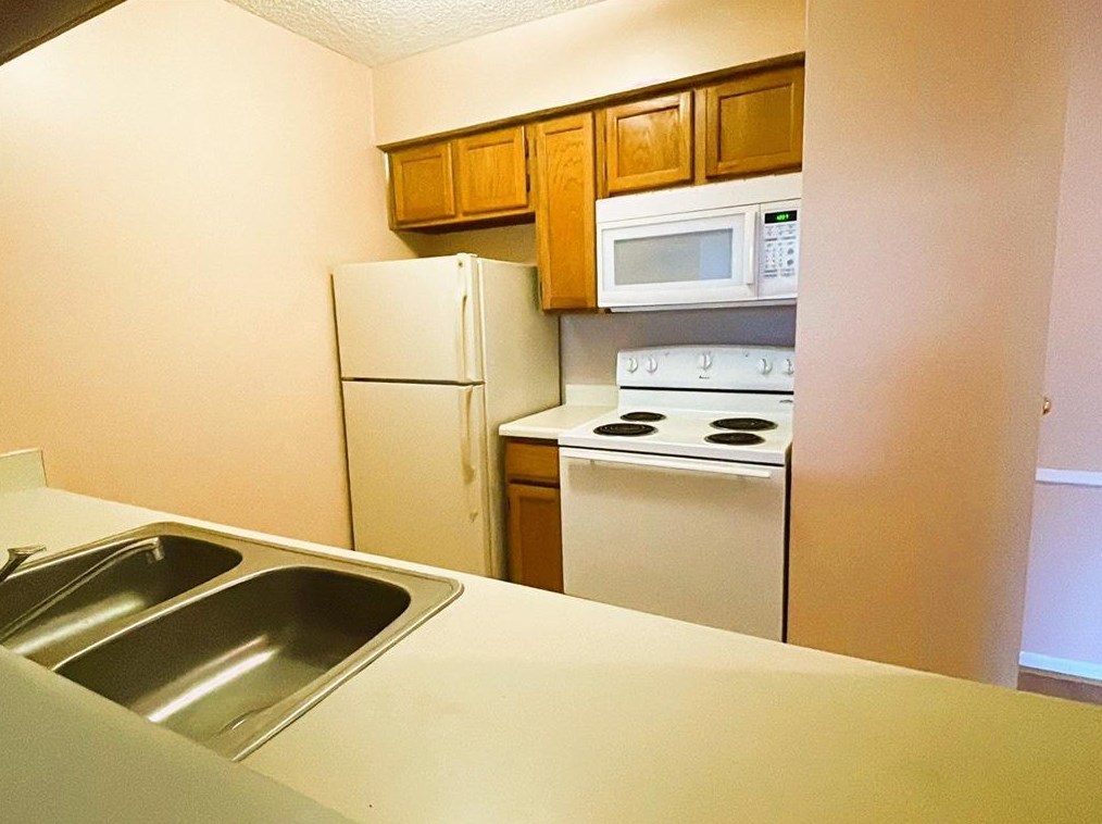 2120 El Paseo St Apt 619, Houston, TX 77054