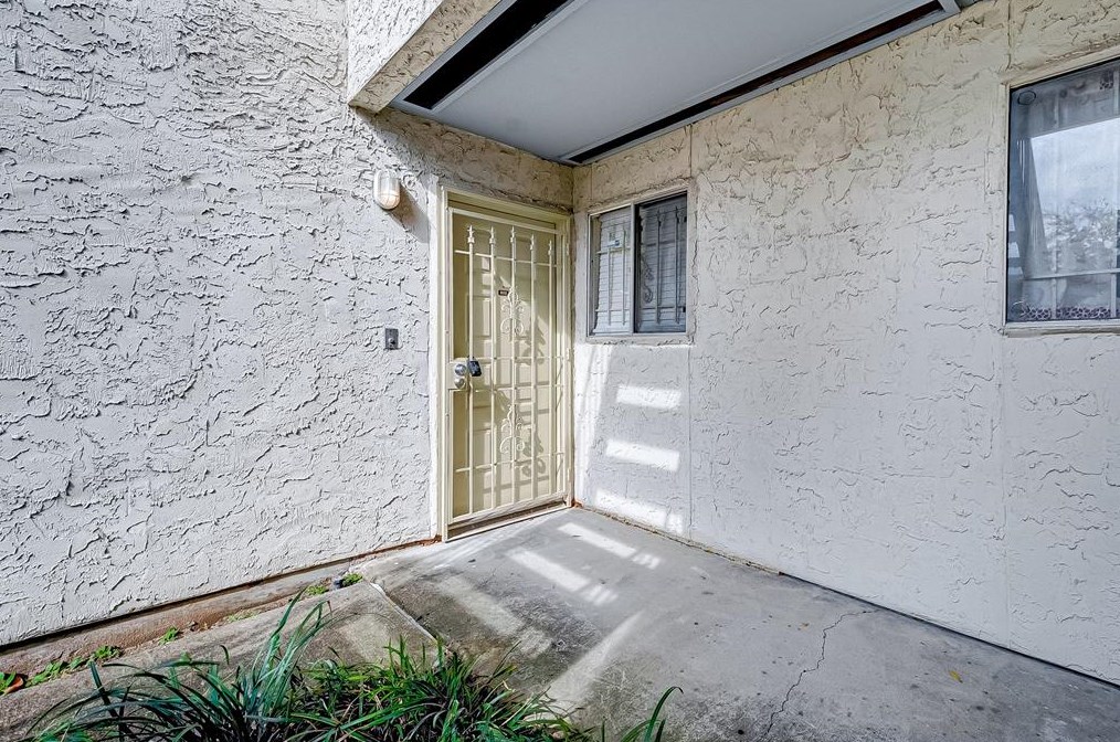 7313 Gulf Fwy Apt 802, Houston, TX 77017