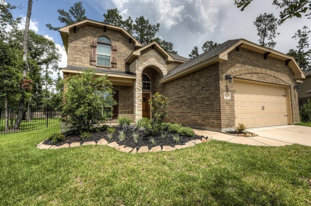 2 Hebburn Ct, Tomball, TX 77375
