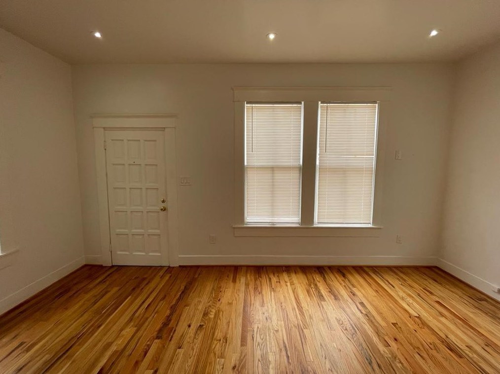 2118 Carter St, Houston, TX 77008