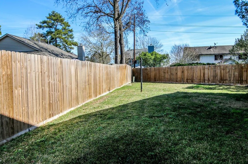 4206 Stallion Brook Ln, Spring TX  77388-4035 exterior
