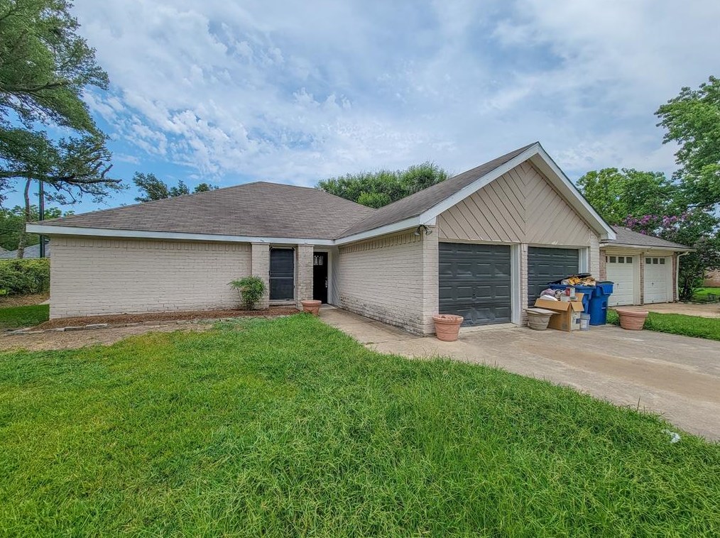 2726 Village Ct, Katy, TX 77493