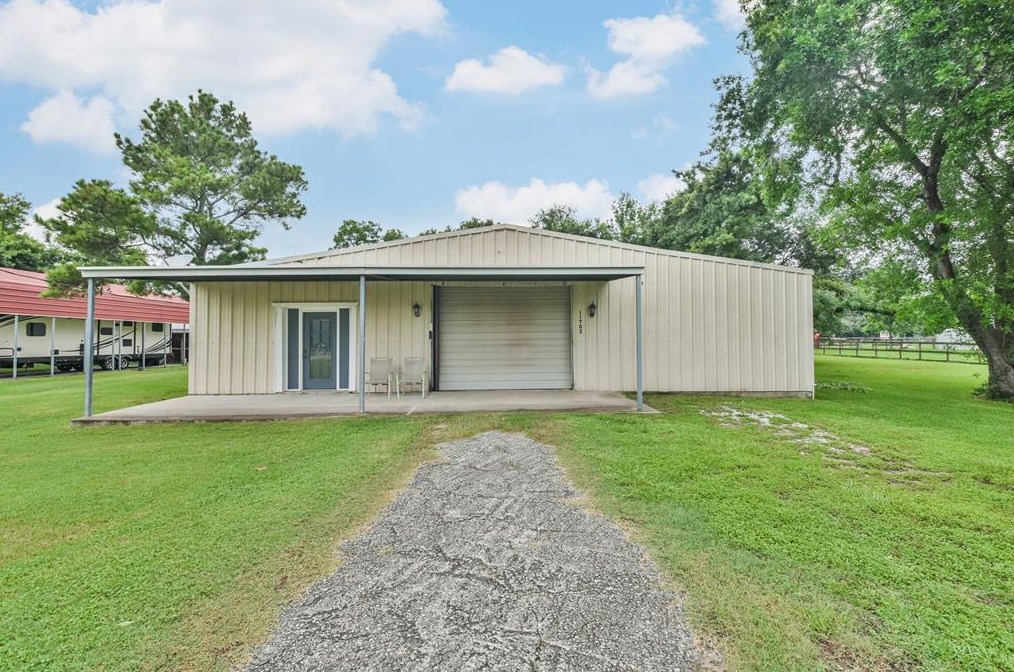 000 N H St, Morgans Point, TX 77571