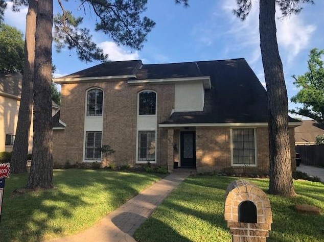 8315 Rockford Hall Dr, Spring, TX 77379-6760