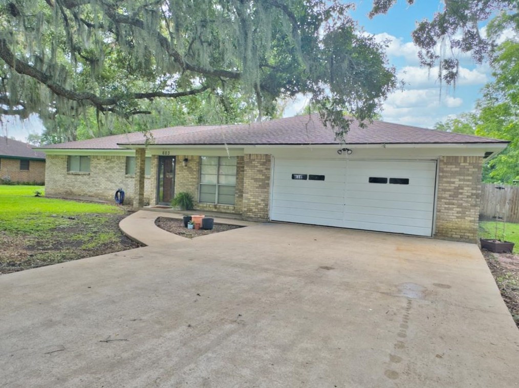 603 Rural Ln, Sugar Valley, TX 77480-2201