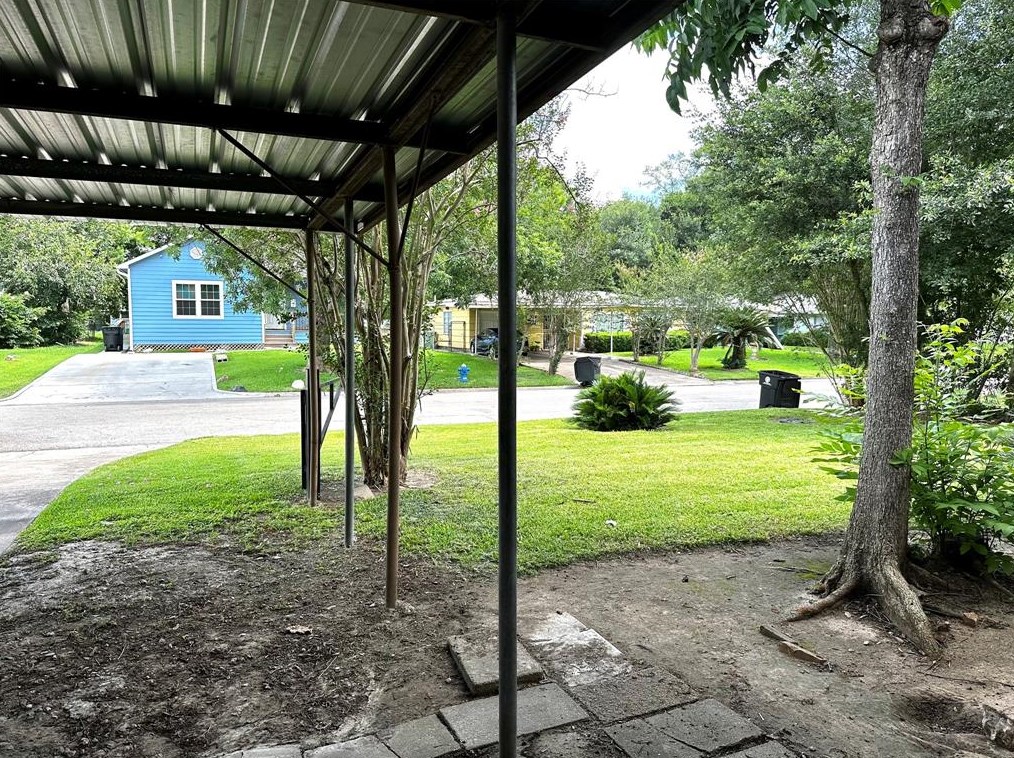 6306 Flamingo Dr, Houston, TX 77087