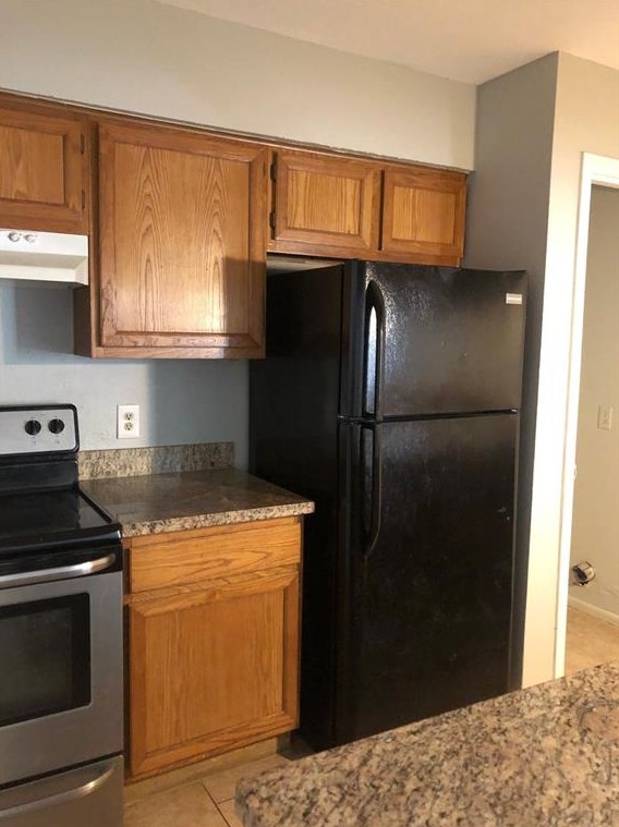 300 Rice St, Angleton, TX 77515