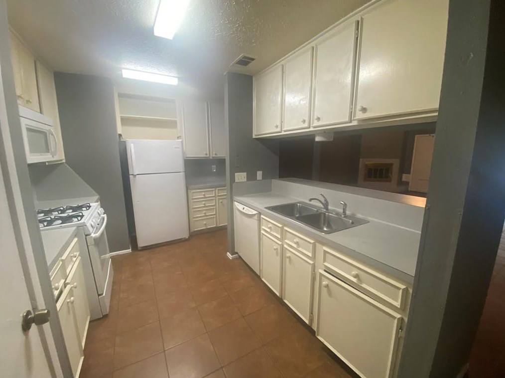 2231 Spring Dusk Ln, Spring TX  77373-6183 exterior