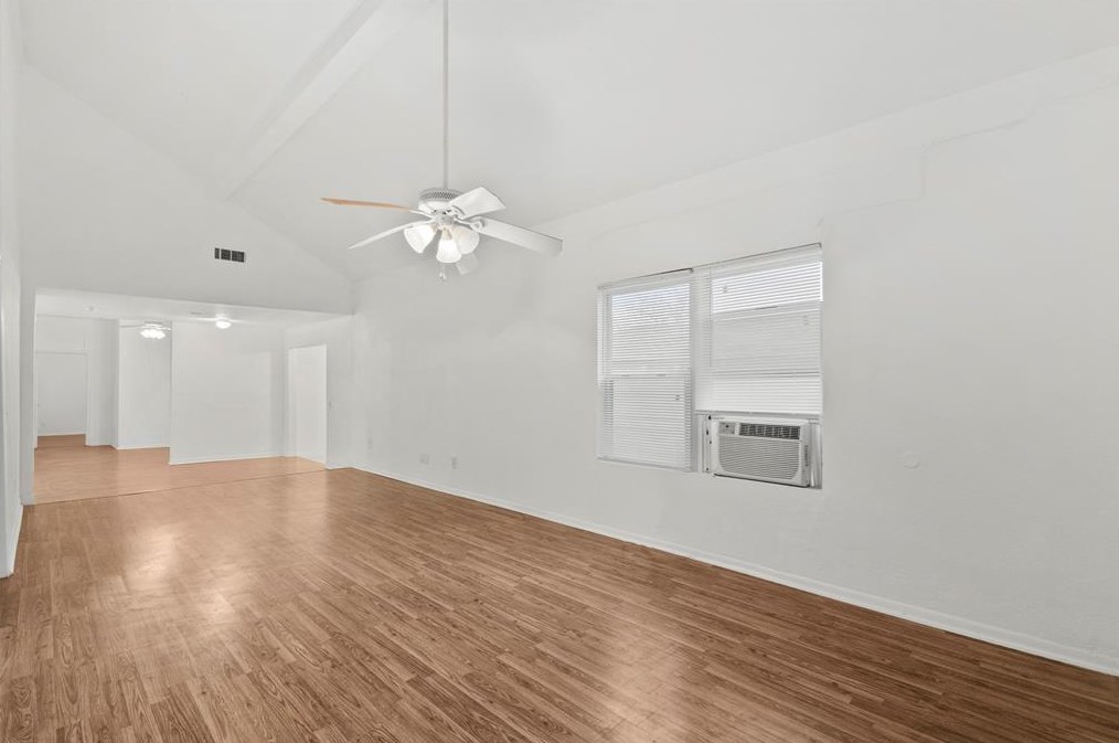 3421 1st Ave S, Texas City, TX 77590
