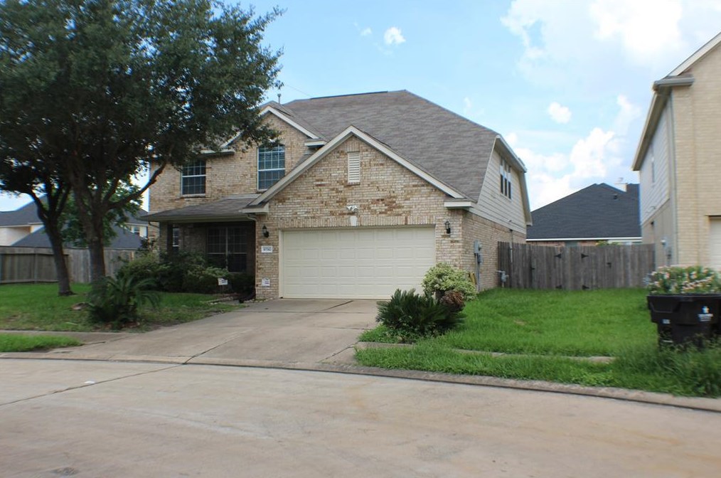 10742 White Bridge Ln, Sugar Land TX  77498-2152 exterior