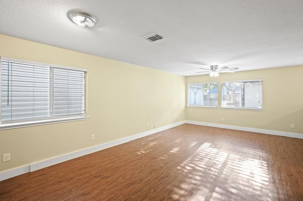 3947 Carriage Park Row, Missouri City TX  77459-2448 exterior